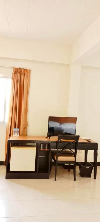 Tinidee Hotel Ранонг Экстерьер фото