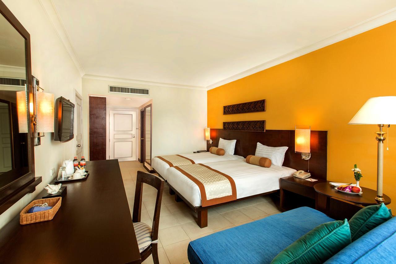 Tinidee Hotel Ранонг Экстерьер фото
