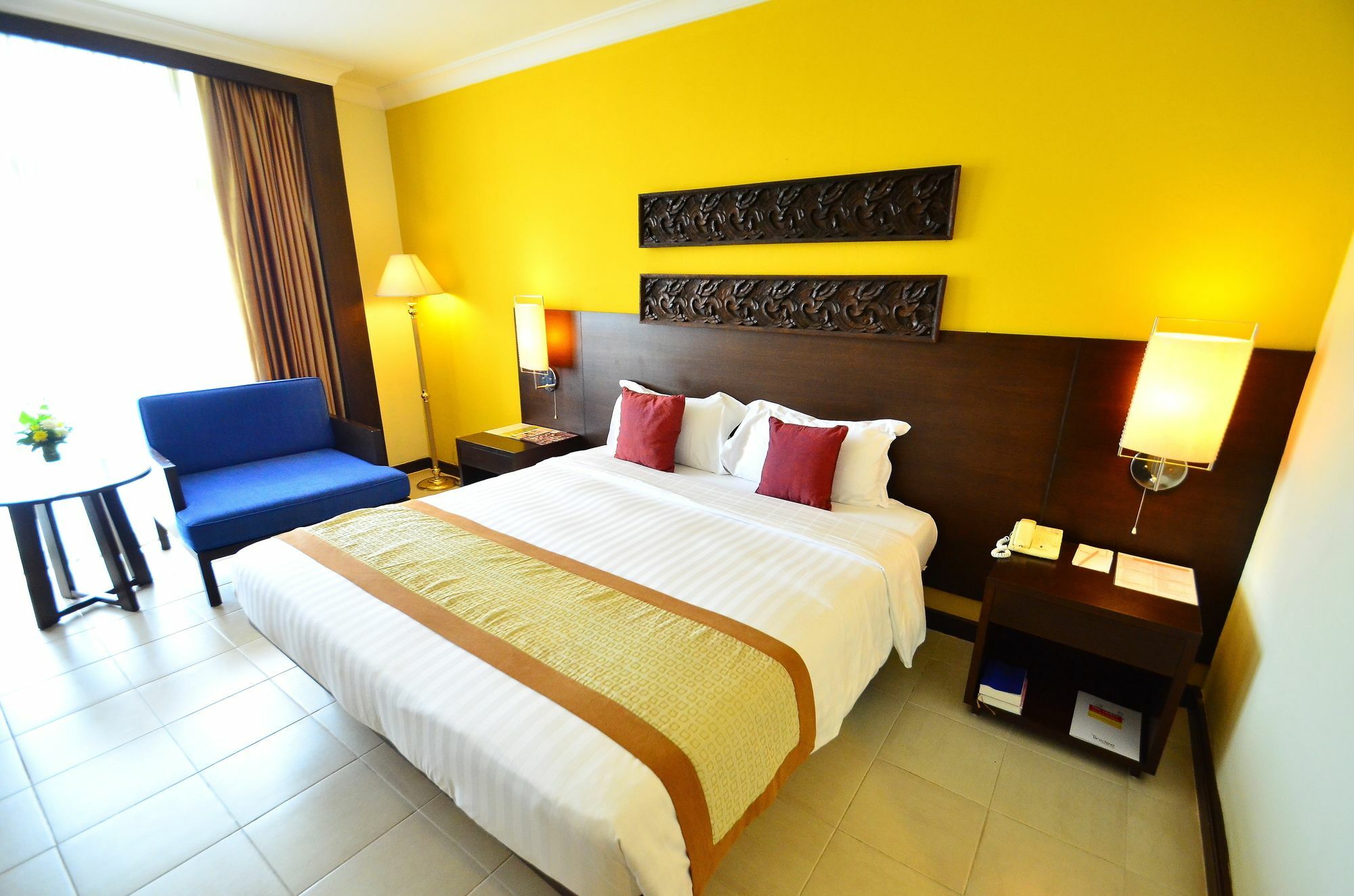 Tinidee Hotel Ранонг Экстерьер фото
